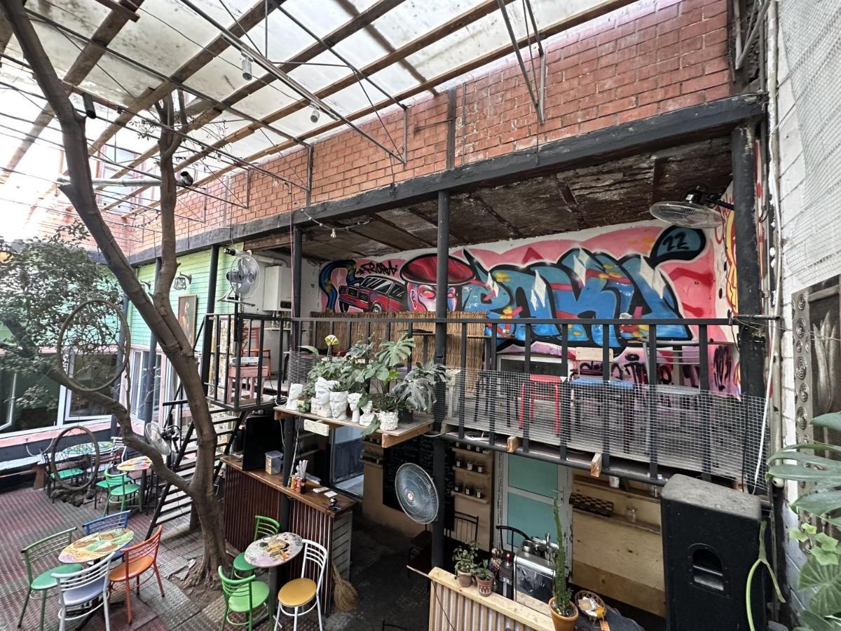 Flora Music & Art Hostel บากู ภายนอก รูปภาพ
